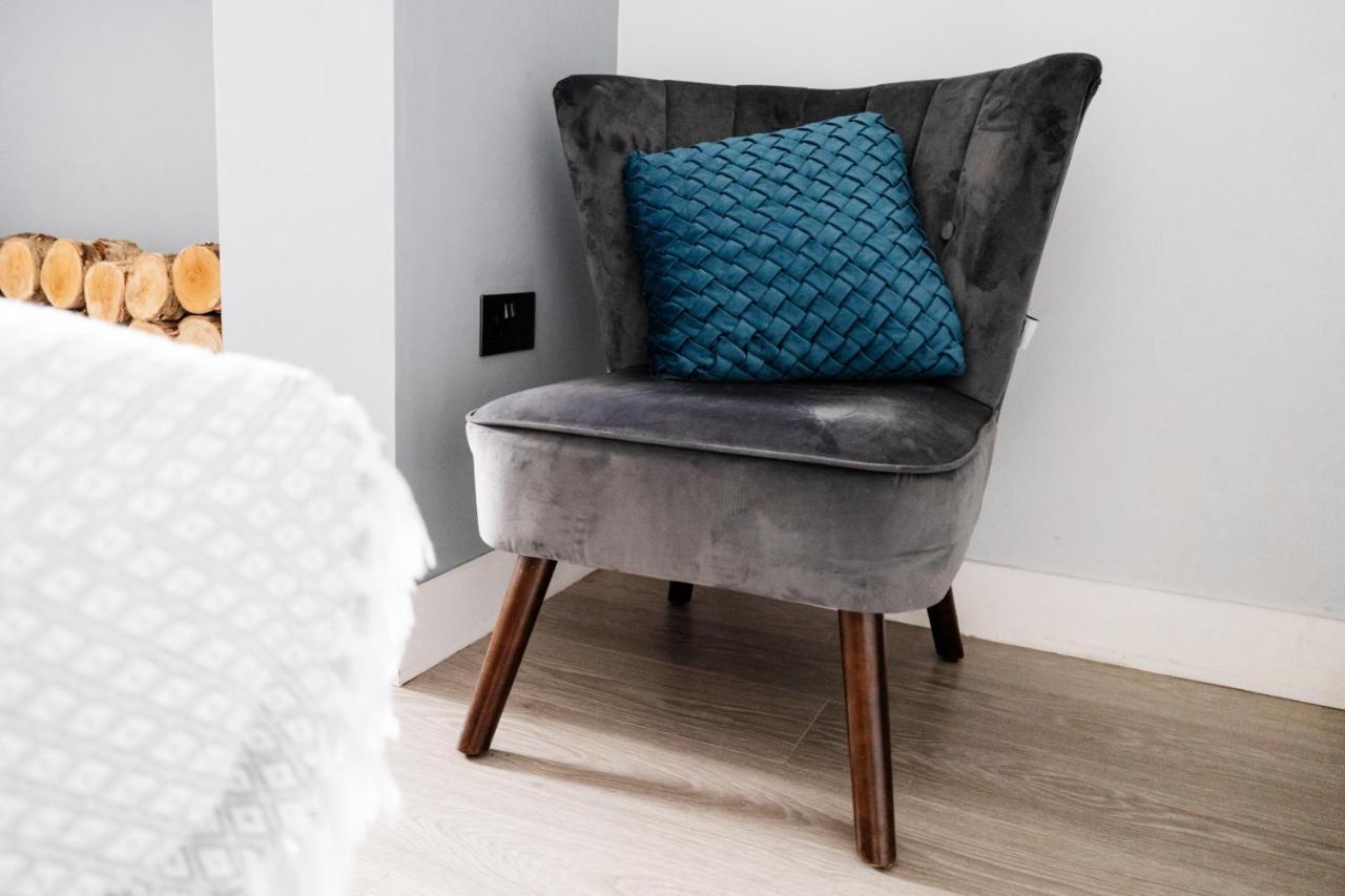 Churnet Valley Townhouse - Modern Cheadle Houseヴィラ エクステリア 写真
